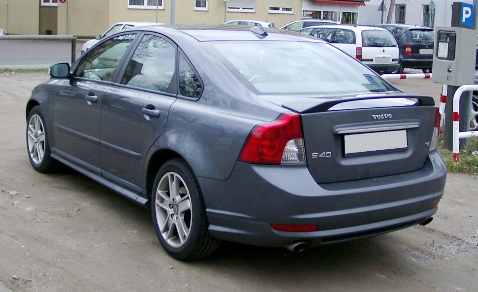 Volvo s40 под капотом